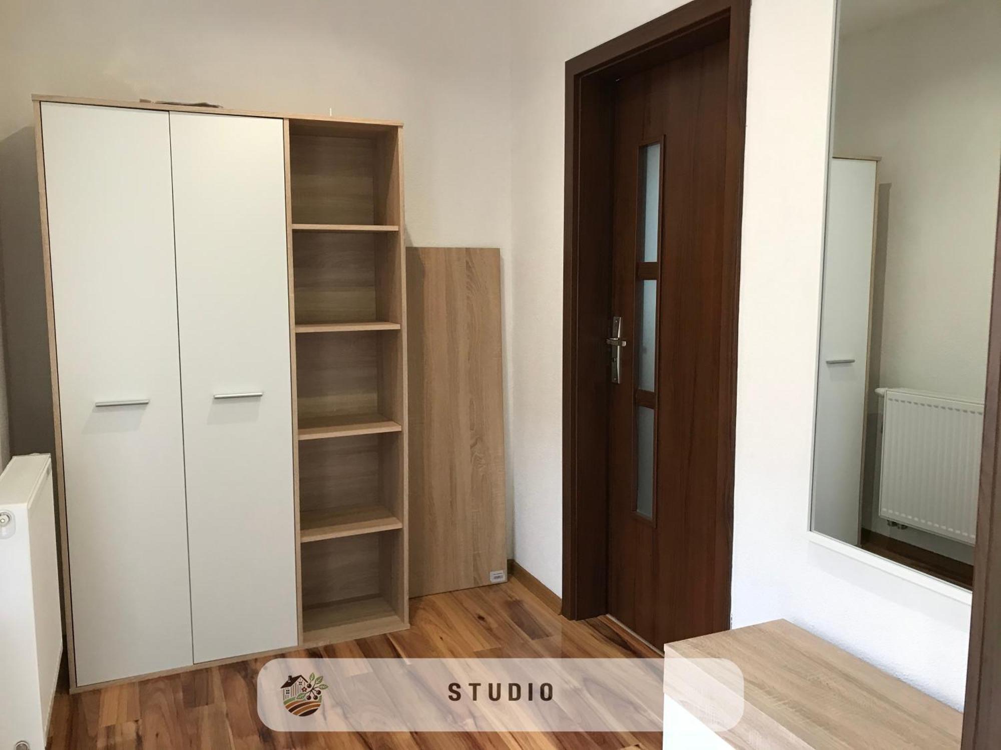Apartmanovy Dom Visnove Exterior foto